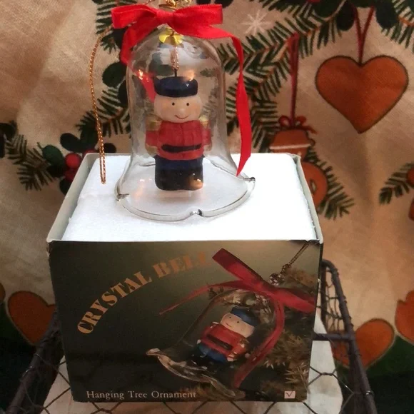 1981 L'IL CHIMER'S CRYSTAL BELL "NUTCRACKER” HANGING TREE ORNAMENT 3.5x2.25” - Picture 2 of 3